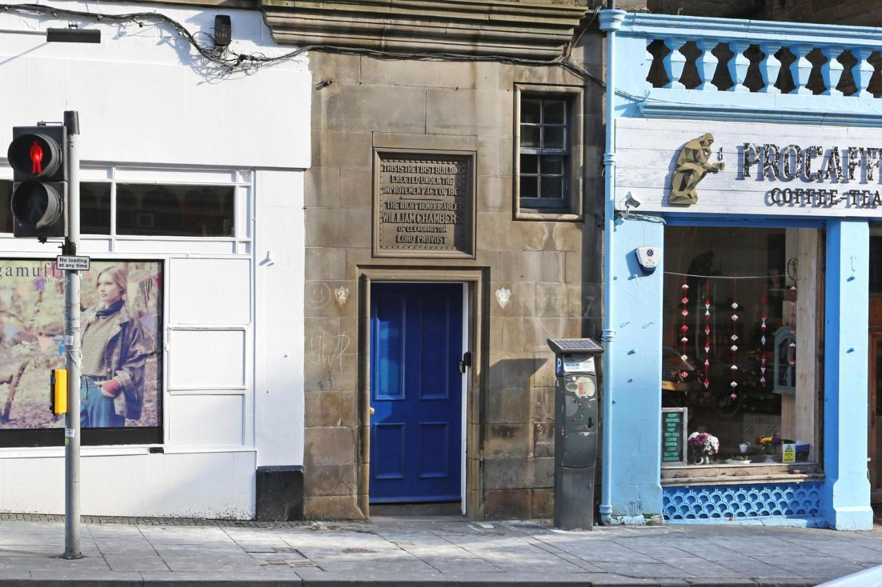 Joivy Iconic Colorful Home On The Royal Mile Edimburgo Exterior foto